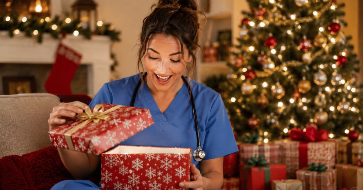 Christmas Gifts for Nurses: 45 Useful Ideas They’ll Actually Use
