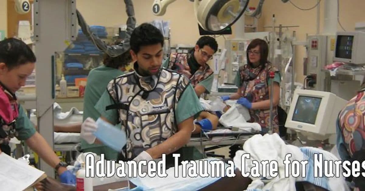 Healthcare professionals participating in trauma care training in a clinical simulation setting for the Advanced Trauma Care for Nurses course